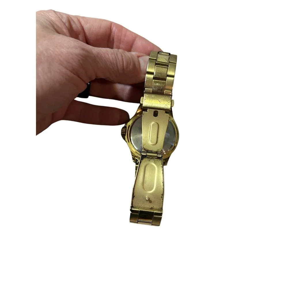 Armitron‎ Mens Gold Tone Blue Dial Day Date Chronograph Watch